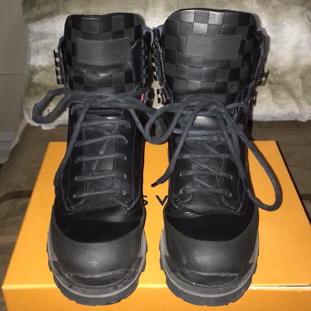 One day sale Louis Vuitton Calf Skin Blizzard Boot
